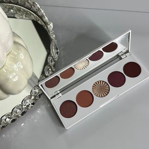 Signature Palette Symphony